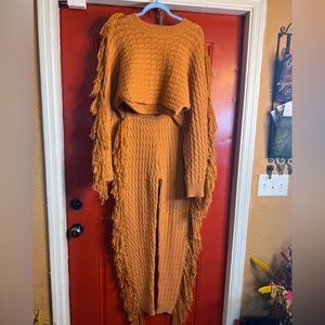 Salmon Crotchet and Fringe Set